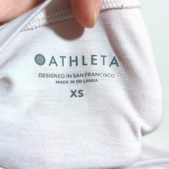 Athleta Essence Tank in Rosario Pink Twist Front High Neck Women's Size XS - Picture 4 of 6